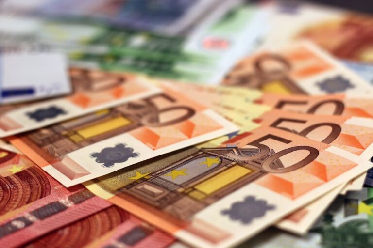 Italia 2026: inflazione al 2,5%, PIL +0,5%, ma spread a 79 punti