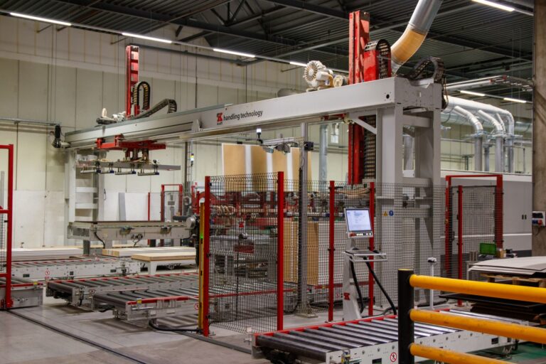 Automazione in Cina: robot, crollo delle nascite e futuro globale