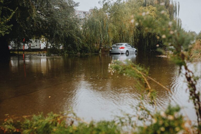 Maltempo in Lombardia: bomba d’acqua paralizza ospedali
