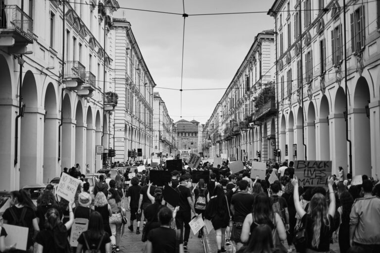 Corteo Remigrazione: senzatetto allontanati dalle strade di Prati