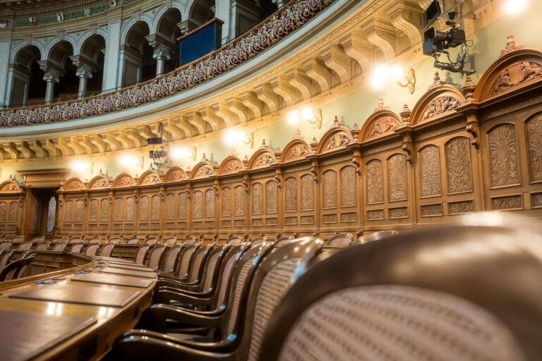 Slovacchia e stato di diritto: il Parlamento mantiene la pressione sul governo Fico