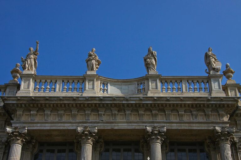 Violenza sessuale al Senato: indagati Silvestro e carabiniere