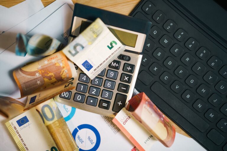 Upb, debito sotto controllo ma energy shock e privatizzazioni preoccupano