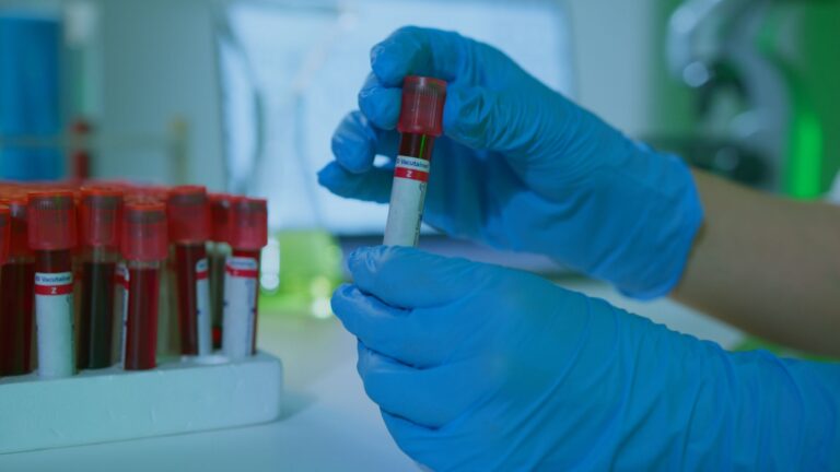 Valori del sangue anomali: quando quell’asterisco può nascondere un tumore