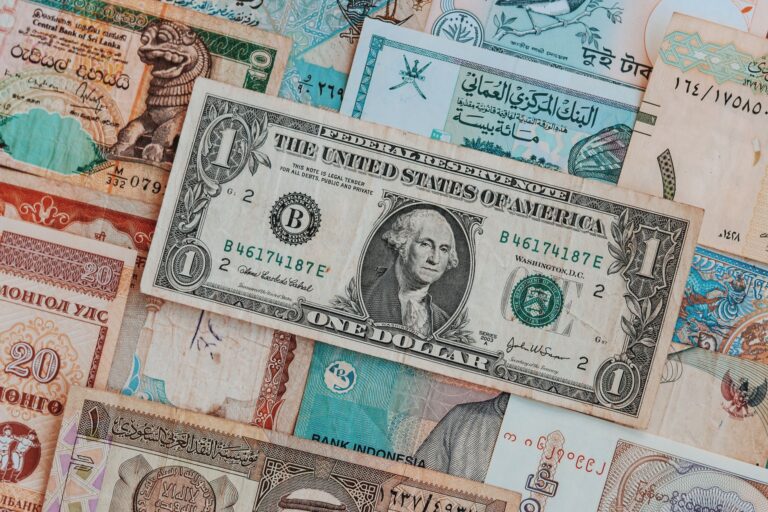 Sanzioni Usa all’Iran: nel mirino la banca centrale e nuove entità
