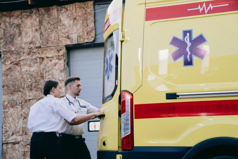 Morte di Fakir: 38 minuti di ritardi, ambulanza senza medico e soccorsi bloccati