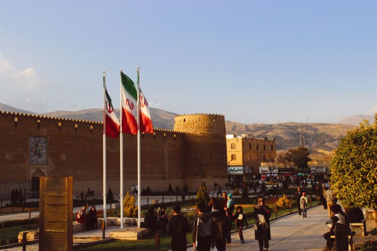 Iran pronto a rispondere agli Usa: ‘Colpiremo infrastrutture vitali’