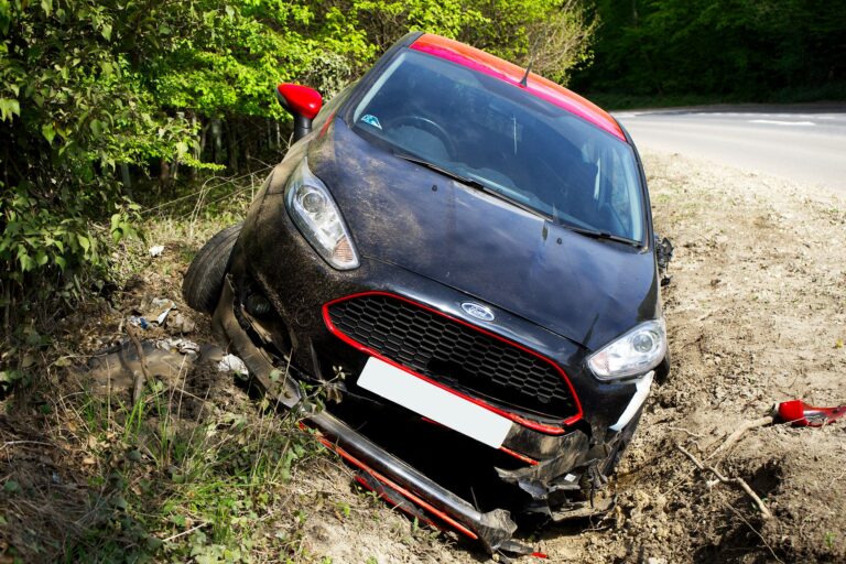 Schianto tra Terni e Rieti: sei morti e 30 feriti, coinvolti pullman e auto