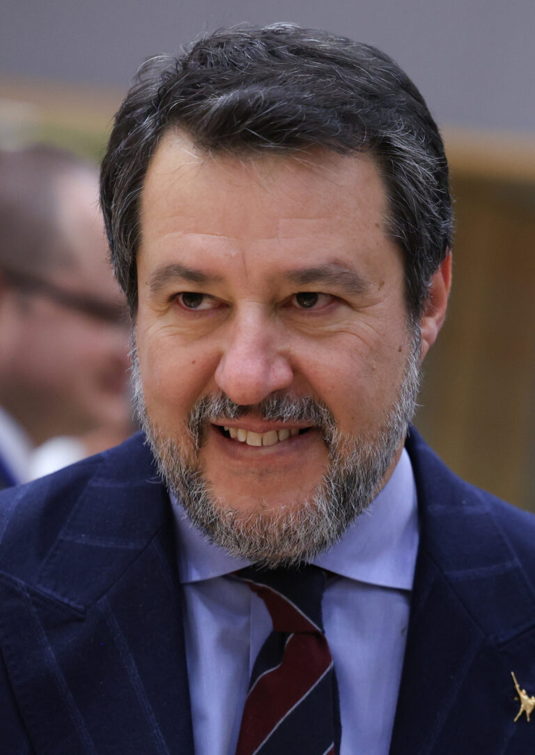 Salvini preme su Meloni per il voto a ottobre 2027, ma lei preferisce la primavera