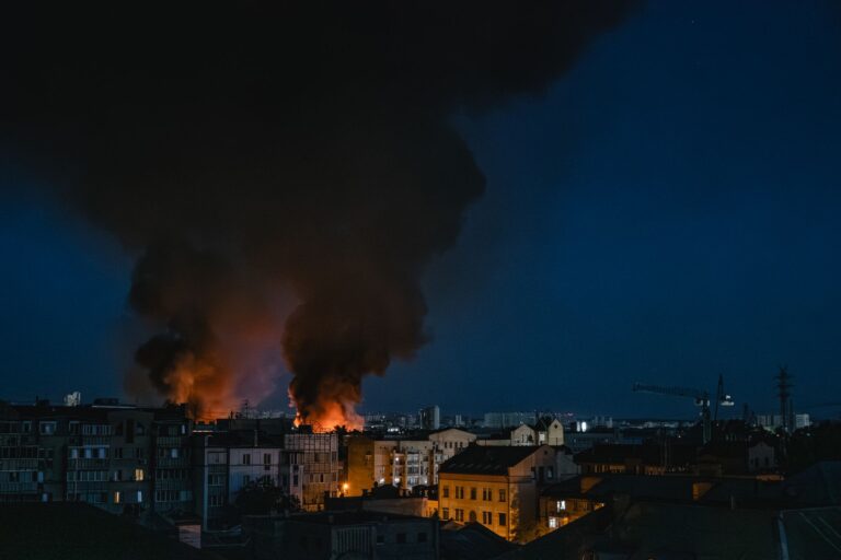 Attacco Israele a Beirut, almeno 3 morti e 15 feriti a Ghobeiri