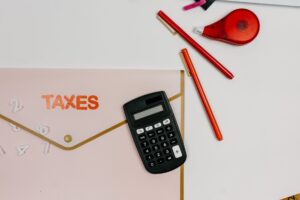 Istat: pressione fiscale al 43,5%, cala il risparmio delle famiglie